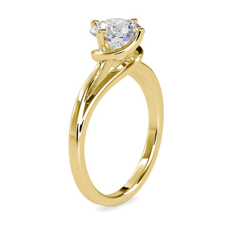 Exquisite Aura Round Shape Brilliant Cut Diamond peculiar Prong Set Solitaire Ring