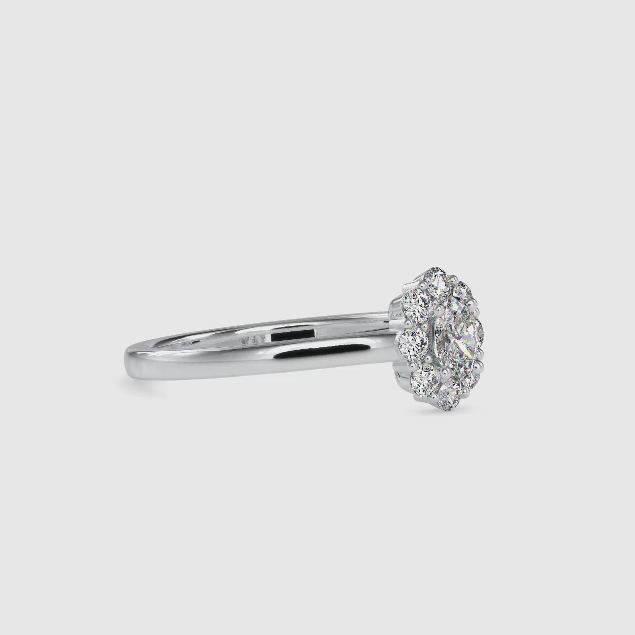 Exquisite Oval Shape Brilliant Cut Diamond Cluster Ring